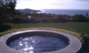 Laguna Niguel pool service keeps spas clean too