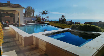 Newport Coast swimming pool experts explain how salt water pools work